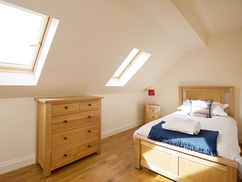 Bedroom | Dinney Farm - Kingfisher Cottage, Bridgnorth