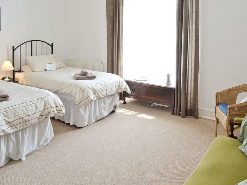 Twin bedroom | St Mary’s House, Penzance