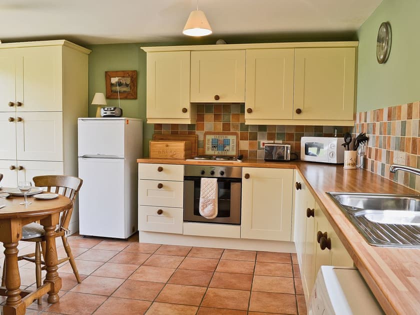 Kitchen/diner | Copper Cottage, Aldeby, nr. Beccles