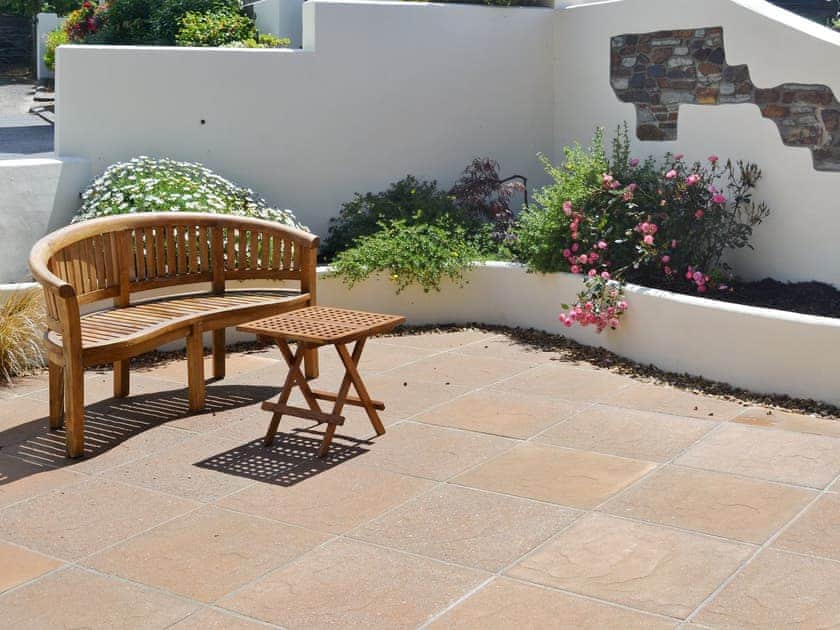 Sitting-out-area | Pencrennow Farm Cottages - The Gatehouse, Perranporth