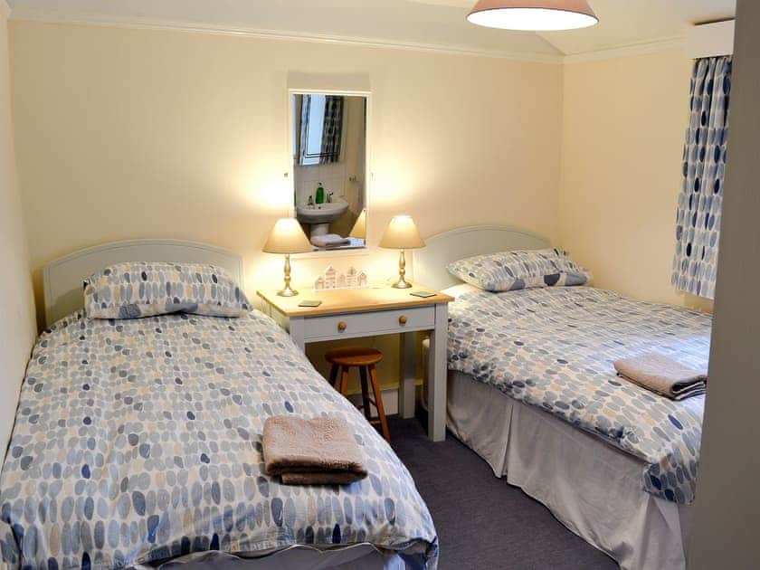 Twin bedroom | Poppies, Blakeney