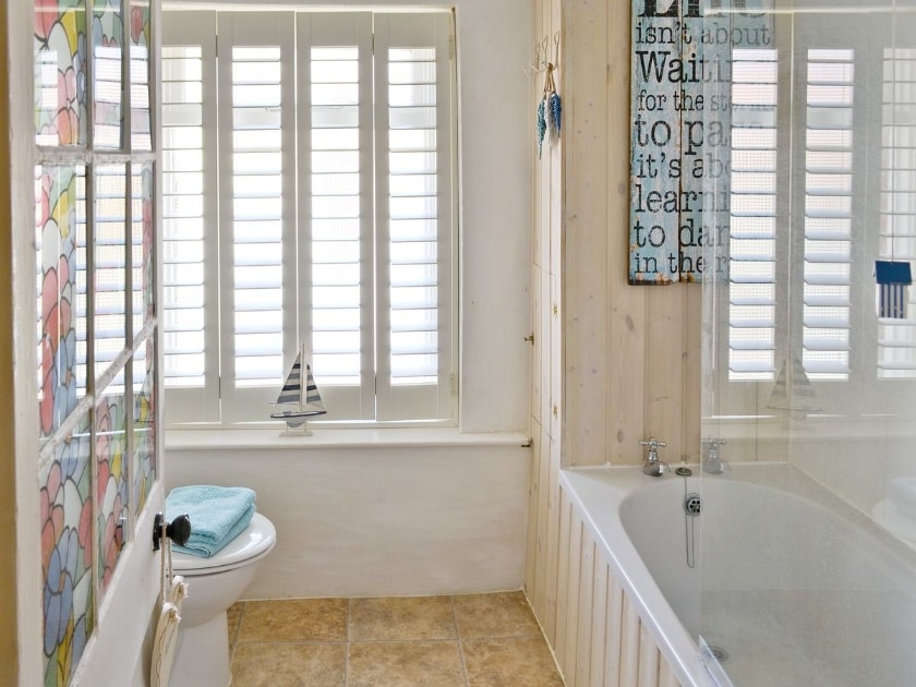 Bathroom | Seashells, Cromer