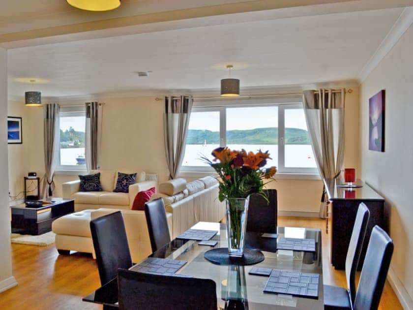 Open plan living/dining room/kitchen | Seaview, Oban