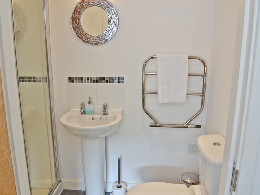 En-suite | Porhellik, Porthtowan, nr. Truro