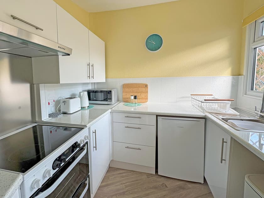 Kitchen | Ripples, Horning