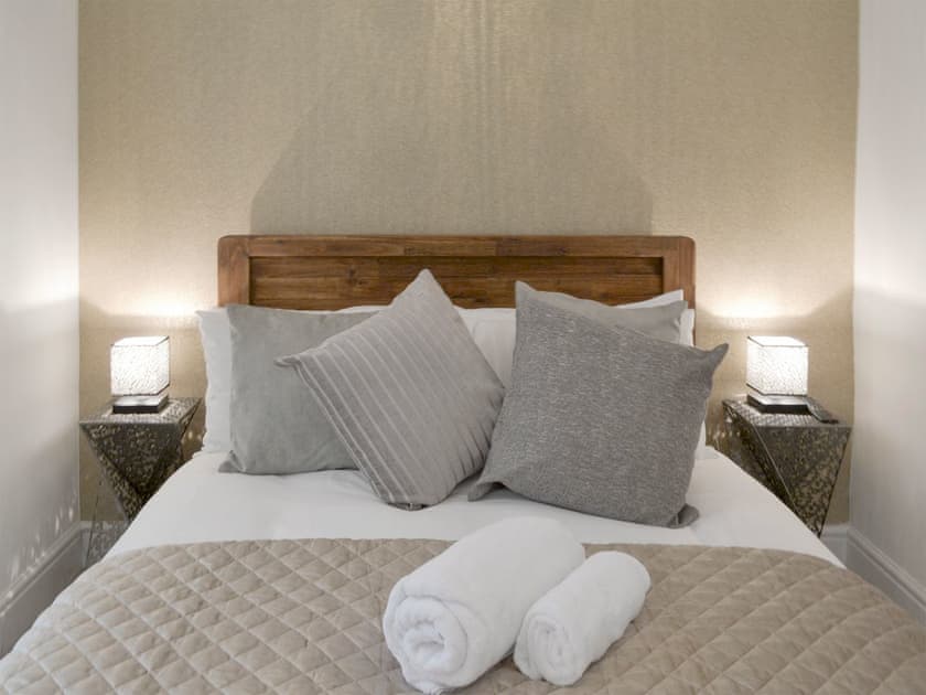 Relaxing double bedroom | Wood View - Mount Pleasant Cottages, Mount, near Bodmin