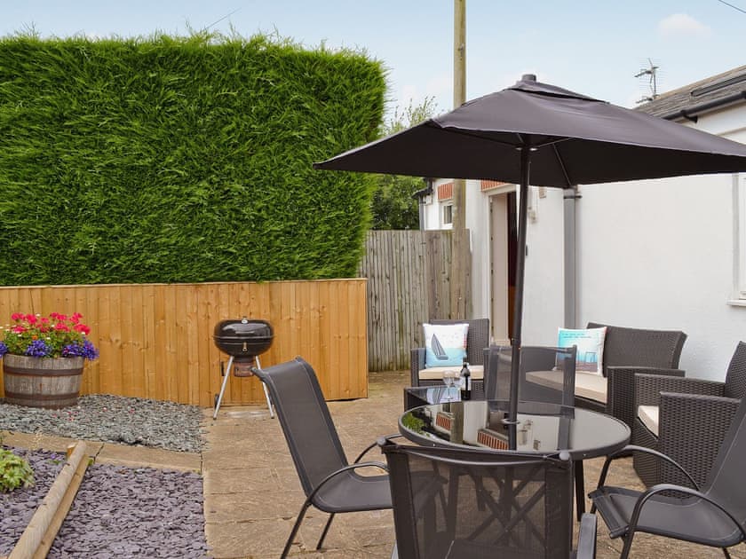 Sitting-out-area | Newbiggin Gardens - Wold View, Newbiggin Gardens, Filey