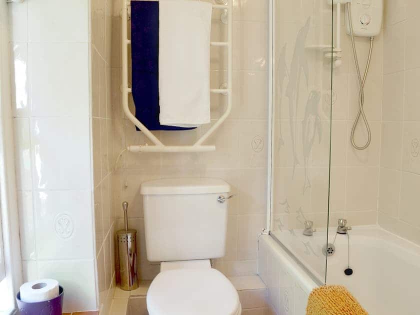 Bathroom | Drum And Monkey Cottage, Chapel-en-le-Frith