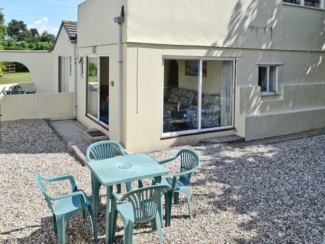 Devon Palms Apple Tree Apartment Ref 30274 In Maidencombe