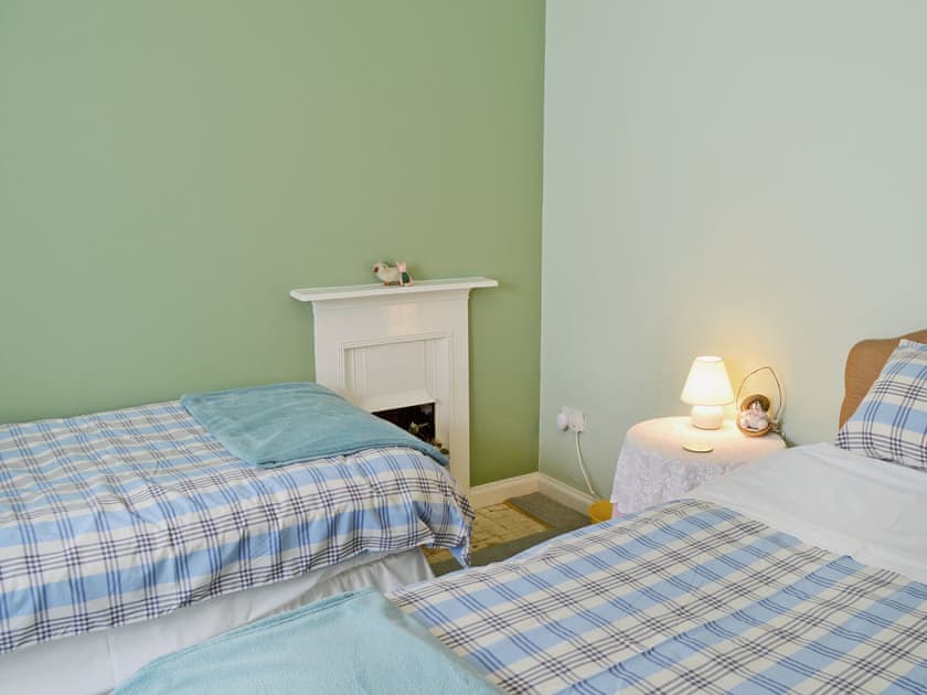 Twin bedroom | Gardener’s Cottage, Palnure near Newton Stewart