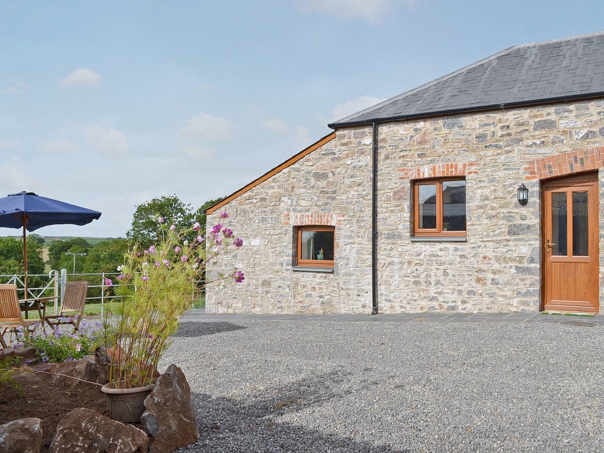 Shepherds Lodge - Holiday lodge in South Wales - Image 2