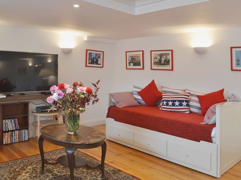 Bedroom/games room | Priory Barn, Hildenborough, nr. Tonbridge