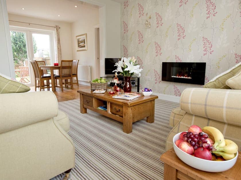 Spacious living and dining room | Elmcot, Keswick