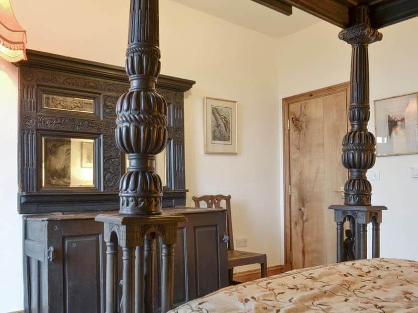 Heritage furnishings throughout the four poster bedroom | The Corn Store - High Thorn Farm Cottages, Selside near Kendal