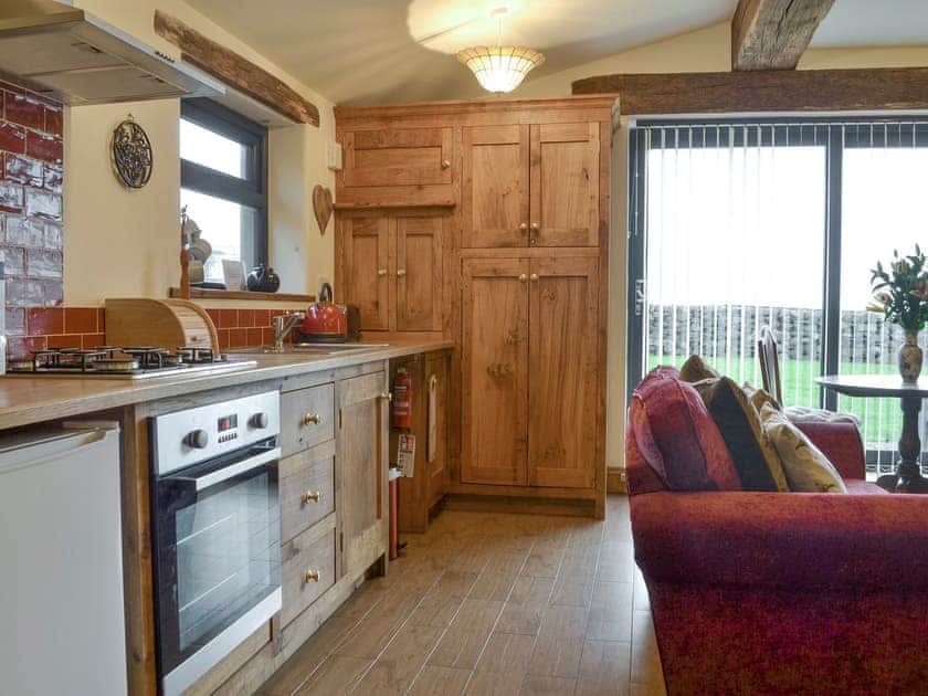 Well-equipped fitted kitchen | The Den - High Thorn Farm Cottages, Selside near Kendal
