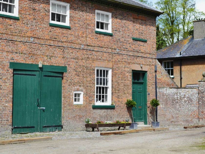 Exterior | Stable Cottage 1, Rudston near Bridlington