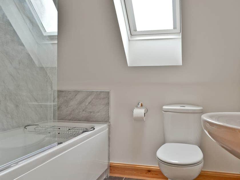 Bathroom | Springburn Cottage, Fasach, nr. Dunvegan
