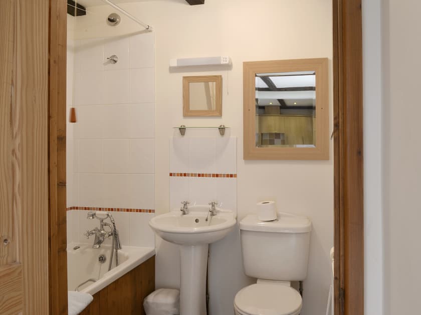 Bathroom | Bay, Catfield