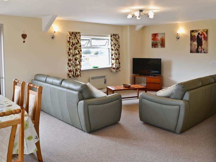 Living room/dining room | St Anne’s Cottages - Magnolia, Chickerell, nr. Weymouth