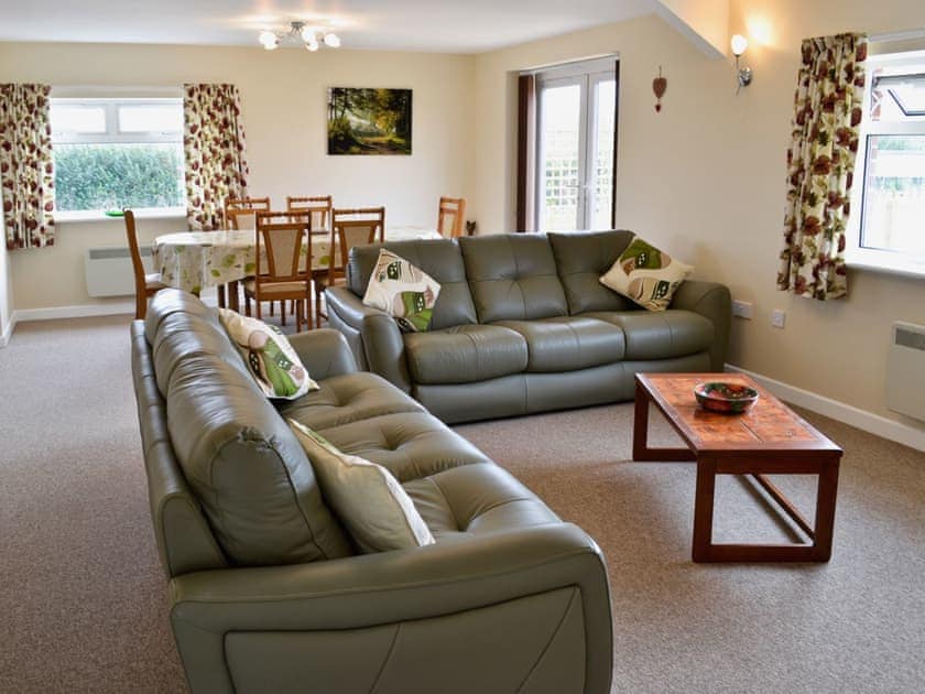 Living room/dining room | St Anne’s Cottages - Magnolia, Chickerell, nr. Weymouth
