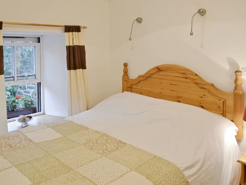 Double bedroom | Meadow Cottage, Tregeseal, nr. St Just