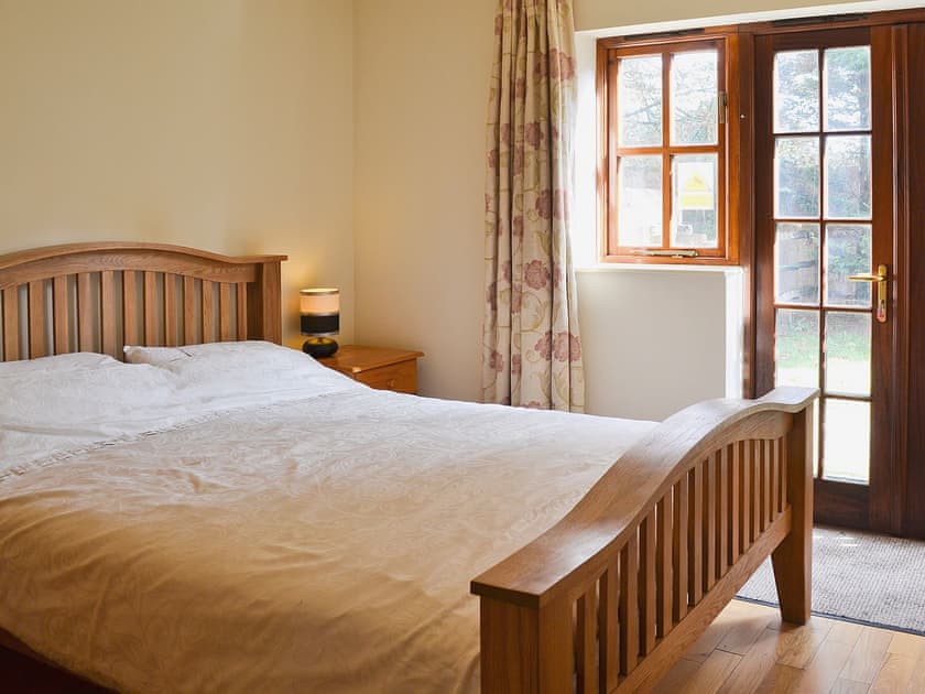 Double bedroom | Rose Cottage, Beddingham, nr. Lewes