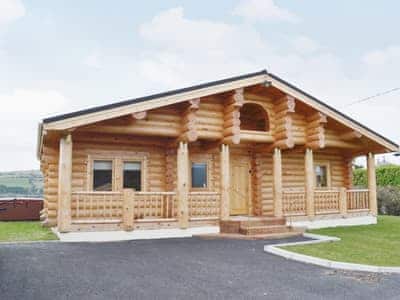 Bryn Y Pin Lodges Grouse Lodge Cottages In Llandudno And North