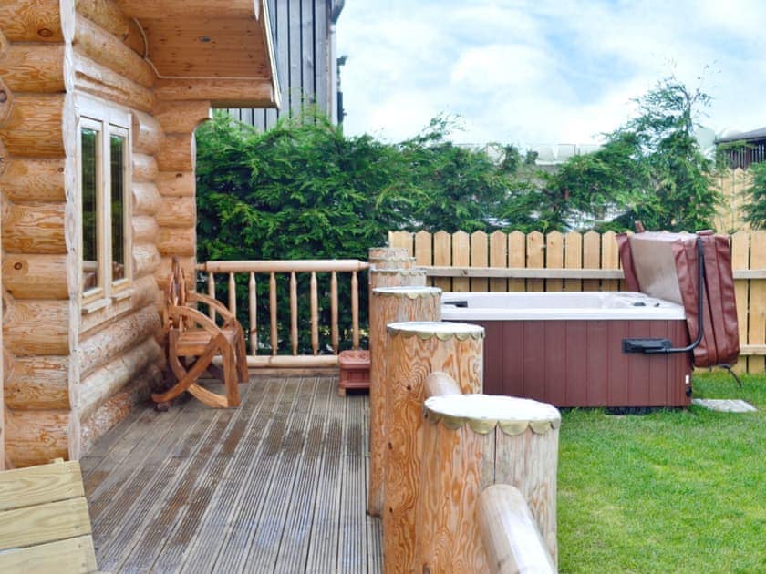 Hot tub | Fir Tree Lodge, Groesffordd Marli, nr. Abergele