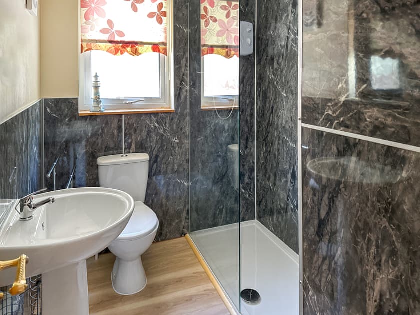 Bathroom | Shore View, Portree