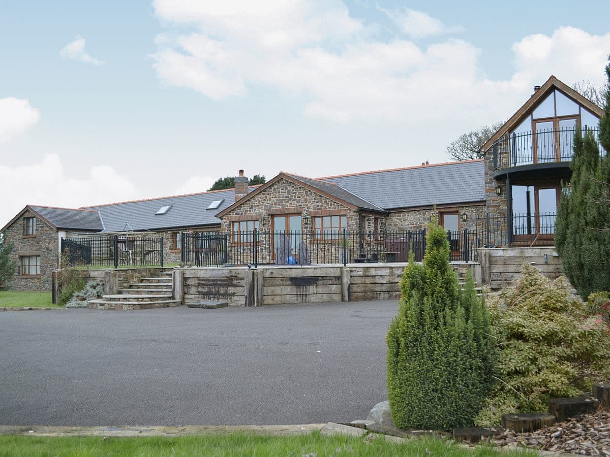 Ty Cerrig Farmhouse