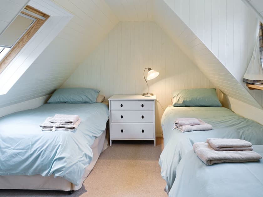 Twin bedroom | Crovie Cottage, Crovie, Gardenstown, Aberdeen