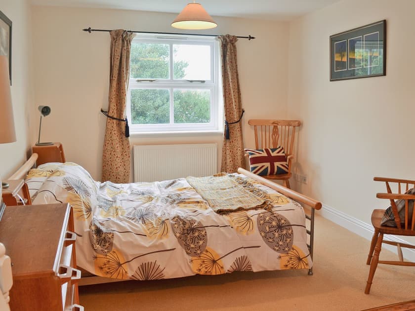 Double bedroom | Bert’s Cottage, Fordingbridge
