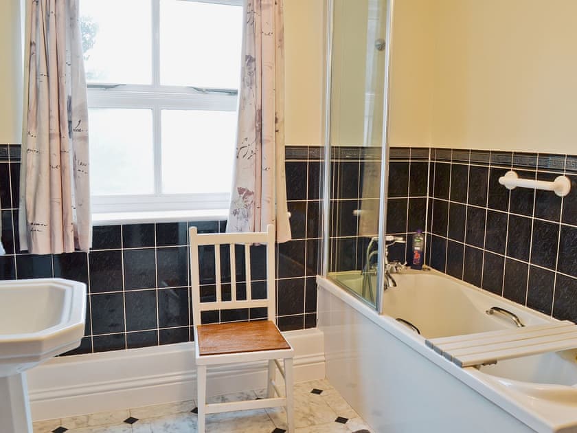 Bathroom | Bert’s Cottage, Fordingbridge