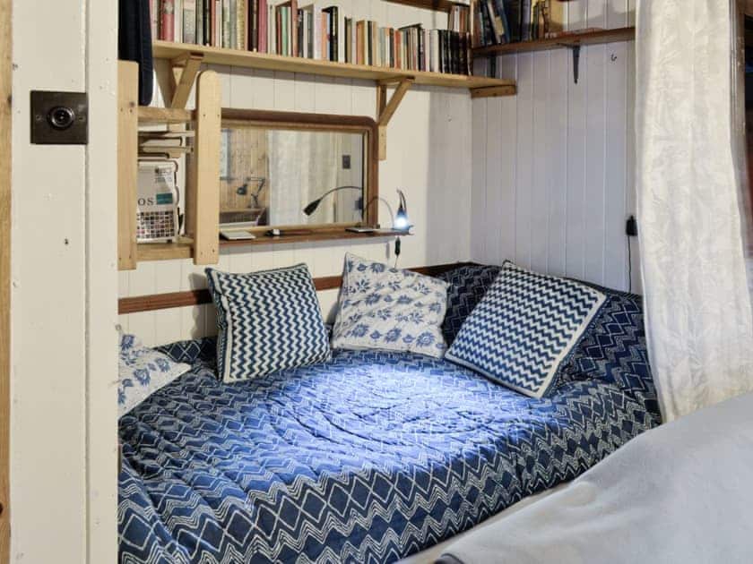Daybed | Crovie, Crovie, Gardenstown