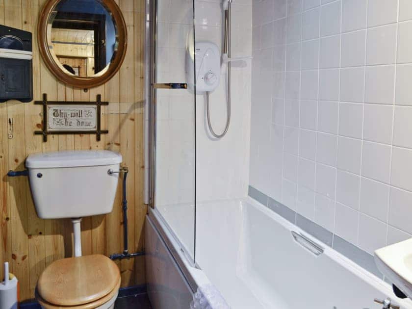 Bathroom | Crovie, Crovie, Gardenstown