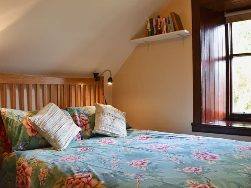 Bathroom | Garden Cottage, Aberfeldy, nr. Edinburgh