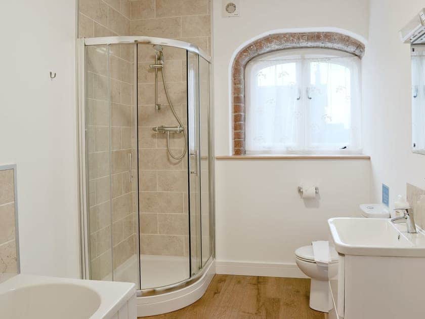 Bathroom | Ash Farm Barns - Wagonner’s Barn, North Willingham, nr. Market Rasen