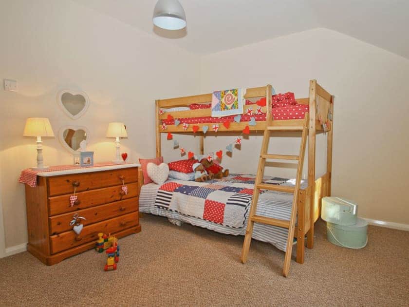 Bunk bedroom | Clawdd Offa, Penyffordd, nr. Chester
