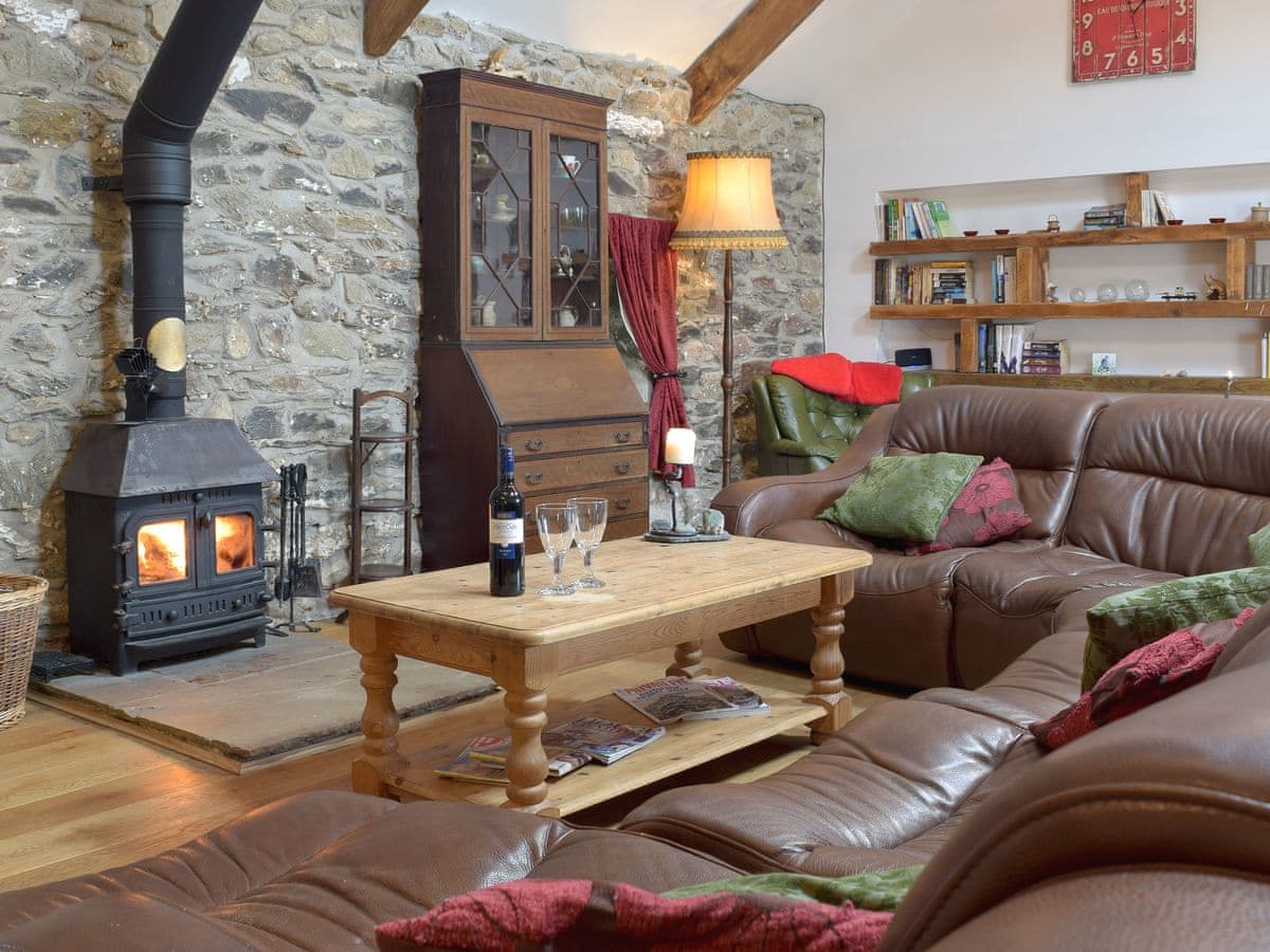 Upper Farms Barns - Swallow Lodge - Holiday Lodge in South Wales - Image 4