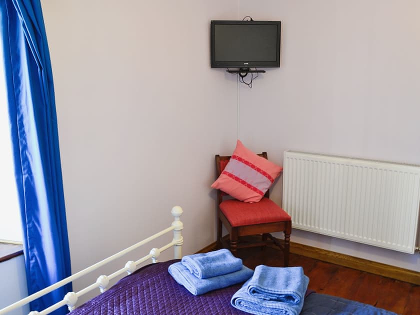 Double bedroom | Trecarne Cottage, St Cleer, nr. Liskeard