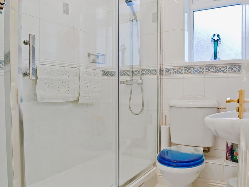 Bathroom | Tarifa, Bigbury-on-Sea, nr. Salcombe
