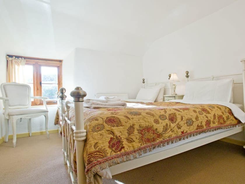 Twin bedroom | The Boot, Dulverton