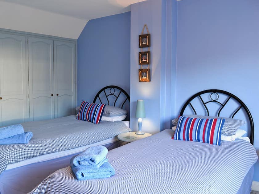 Twin bedroom | Harbour Cottage, Winterton-on-Sea
