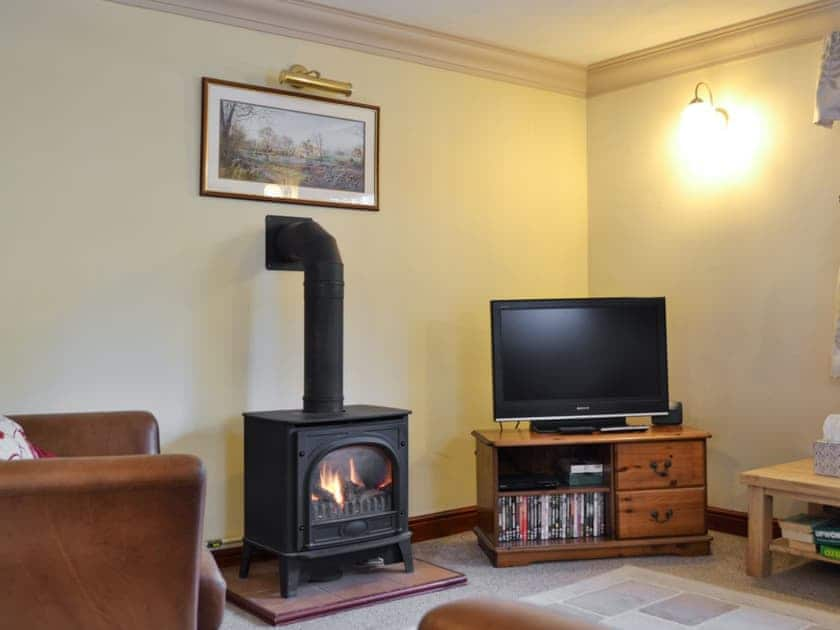 Living room/dining room | Mill Pond Cottage, Cromford