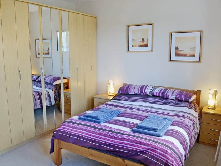 Double bedroom | The 19th Acre - Pentowan Farm - Skylarks, Towan Cross, nr. Porthowan