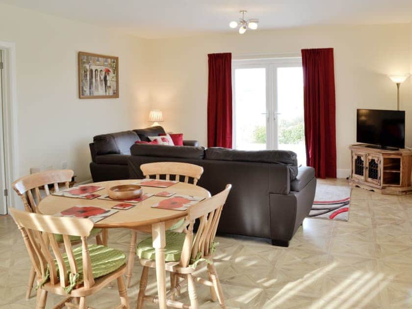 Open plan living/dining room/kitchen | St Anne’s Cottages - Sunset Cottage, Chickerell, nr. Weymouth