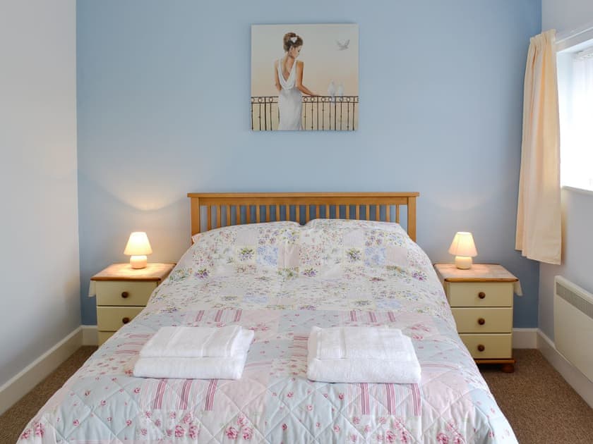 Double bedroom | St Anne’s Cottages - Sunset Cottage, Chickerell, nr. Weymouth