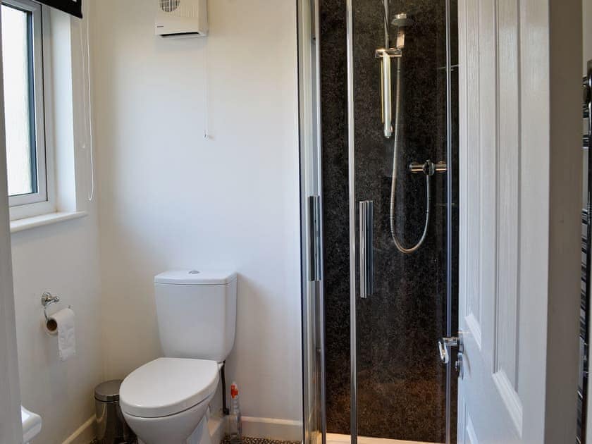 Shower room | Penrose, Boscastle