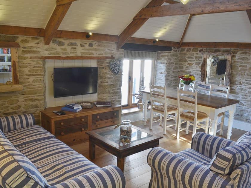 Open plan living/dining room/kitchen | Driftwood Cottages - The Stables by the Sea, Porth. nr. Newquay