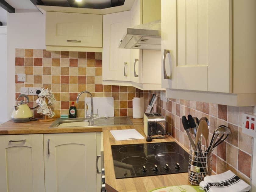 Open plan living/dining room/kitchen | Dyserth, Aberdesach, nr. Caernarfon